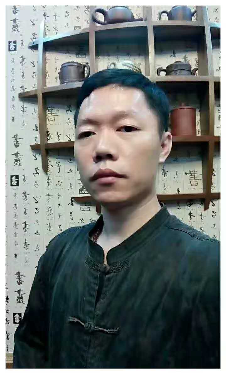 1、创意总监-李财贤.jpg