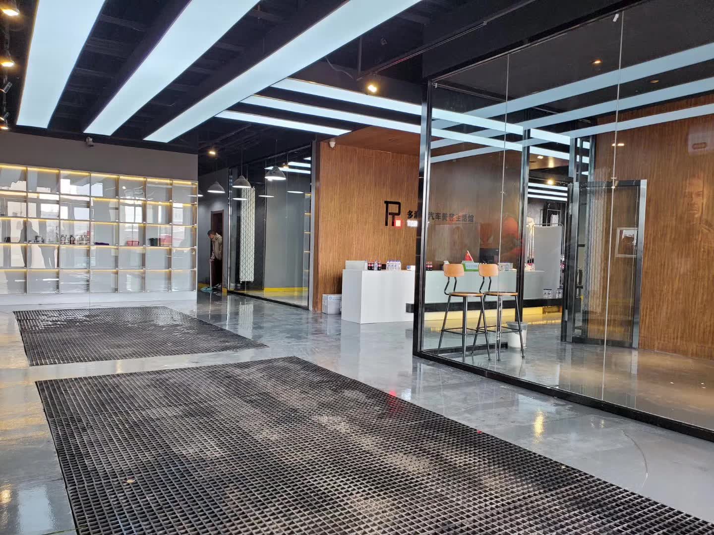 1755340852415233.jpg 2.jpg